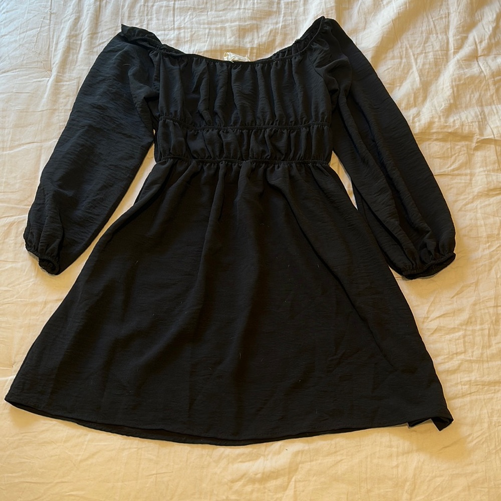 Black mini long sleeve dress